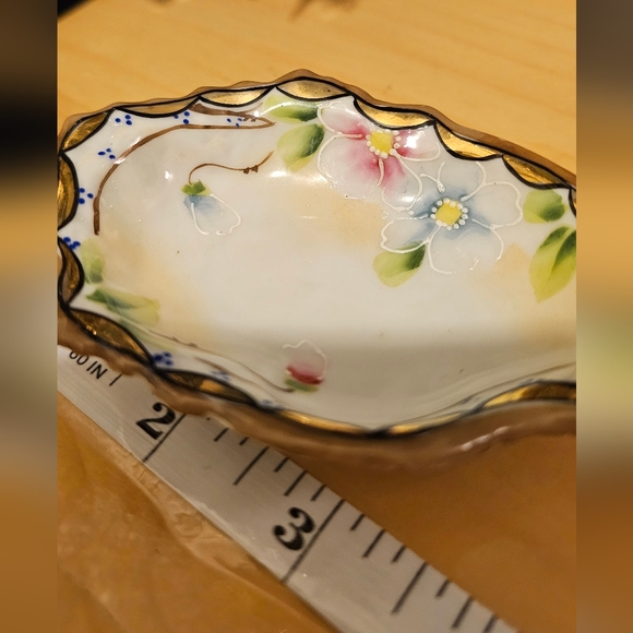 Vintage floral gilt trinket dish - Picture 3 of 4